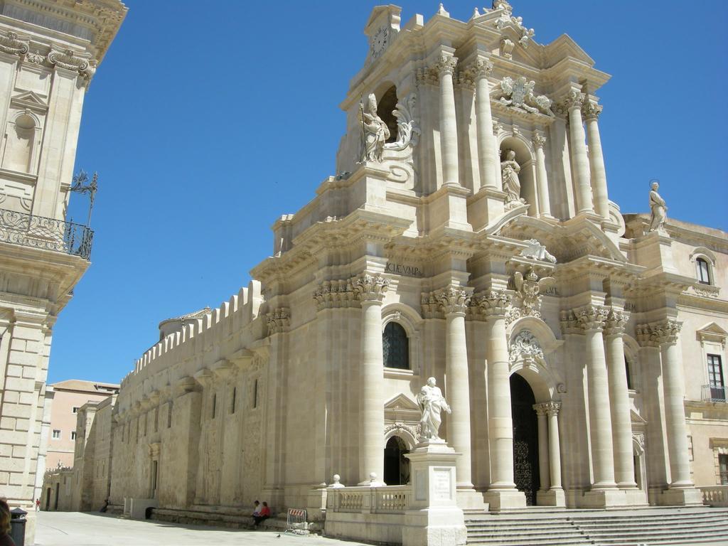 Syracuseapartments Isonzo Di Siracusa Stupendo Appartamento Vicino Ad Ortigia E A 200M Dal Mare Екстериор снимка